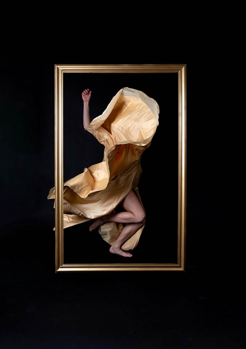 Nikki Raitz, Portals, 2022, photograph / 