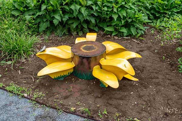 Lydia Pruett, Powder Coated Mild Steel, 2025. At the Smith Gilbert Gardens in Kennesaw Georgia.  / 