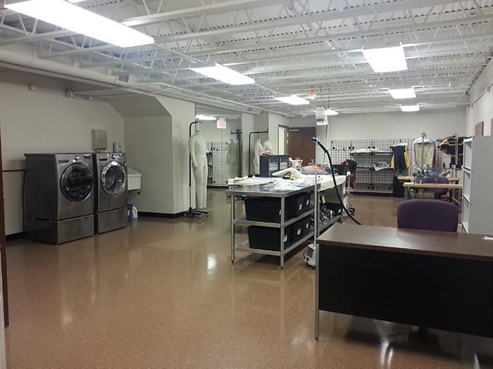  / Kennesaw Dance Costume-Shop 
