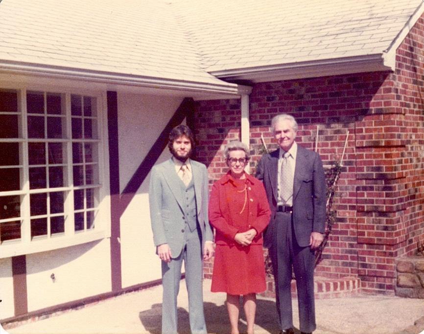  / Geer Family, 1970; left to right: Robert, Jr., Mary, and Bob.  
