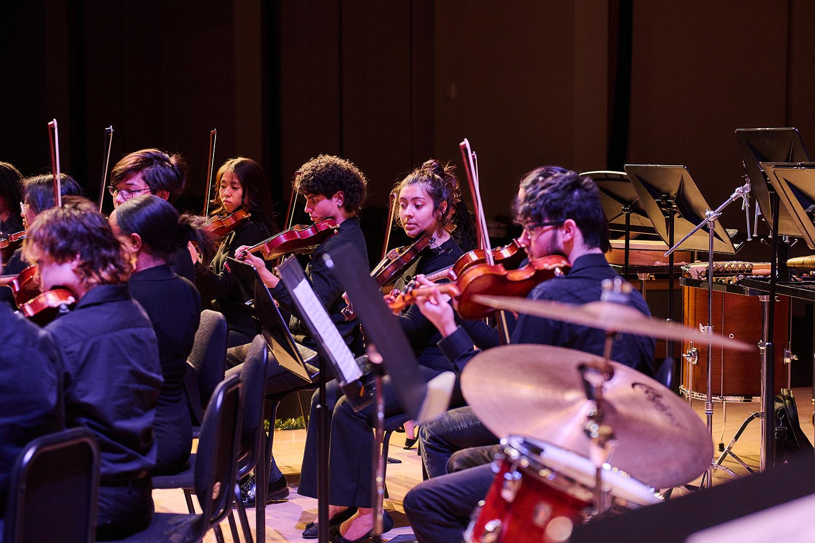 KSU's String Area 2023 convert, where violin players and talented musicians took the stage / 