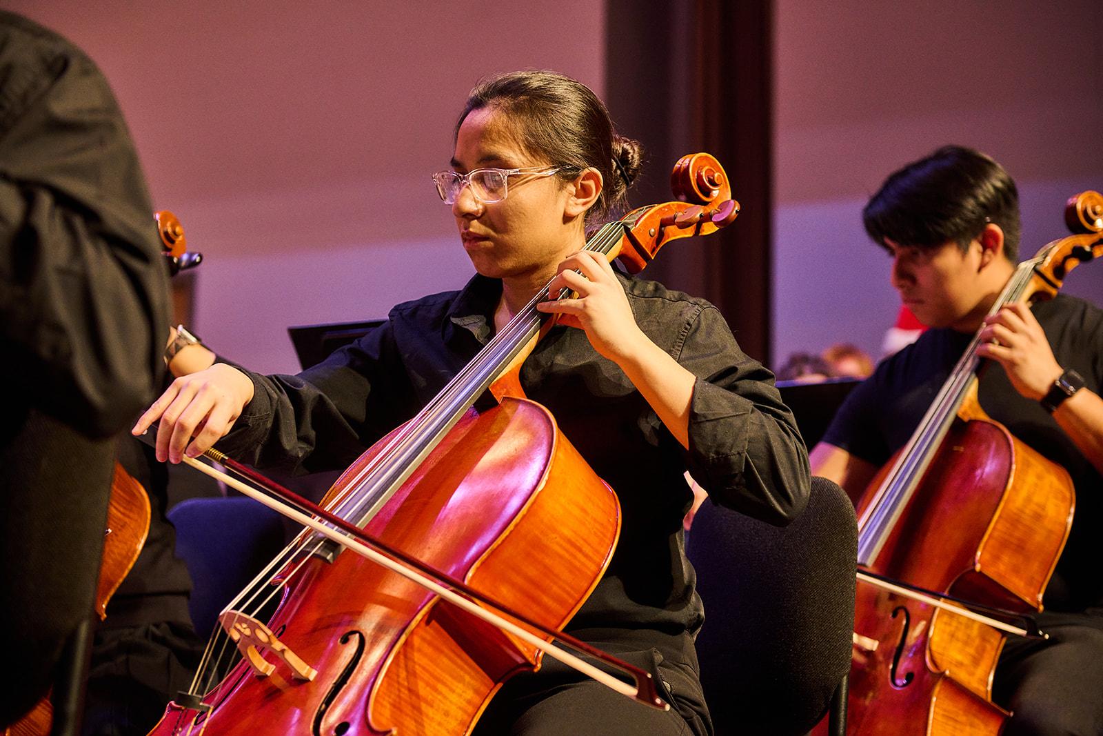 KSU's String Area 2023 convert, where violin players and talented musicians took the stage / 