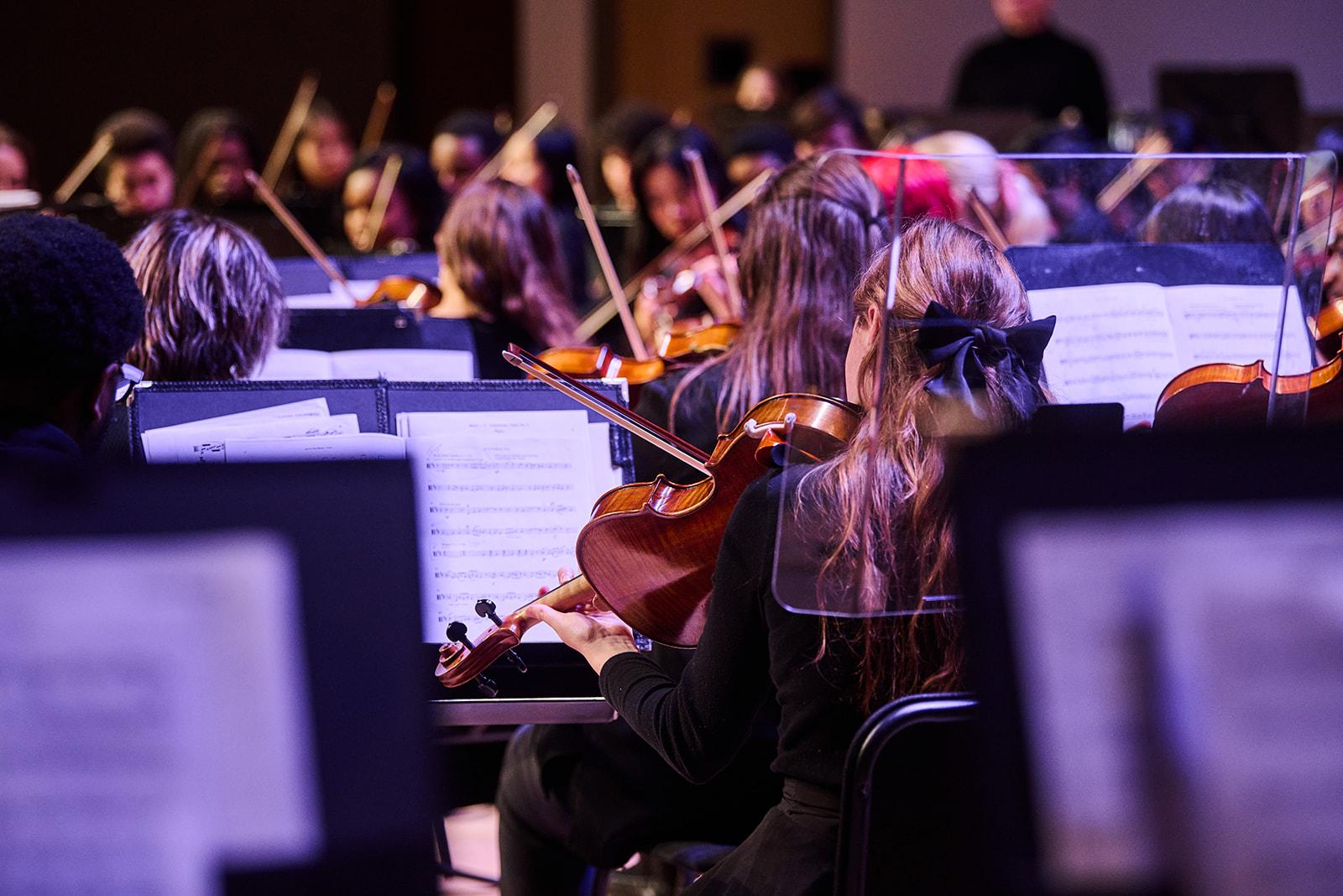 KSU's String Area 2023 convert, where violin players and talented musicians took the stage / 