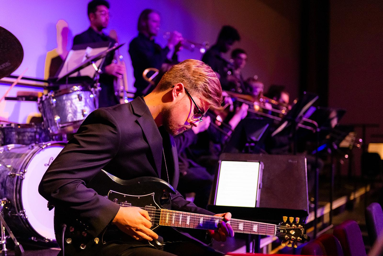 KSU's String Area 2023 convert, where violin players and talented musicians took the stage / 