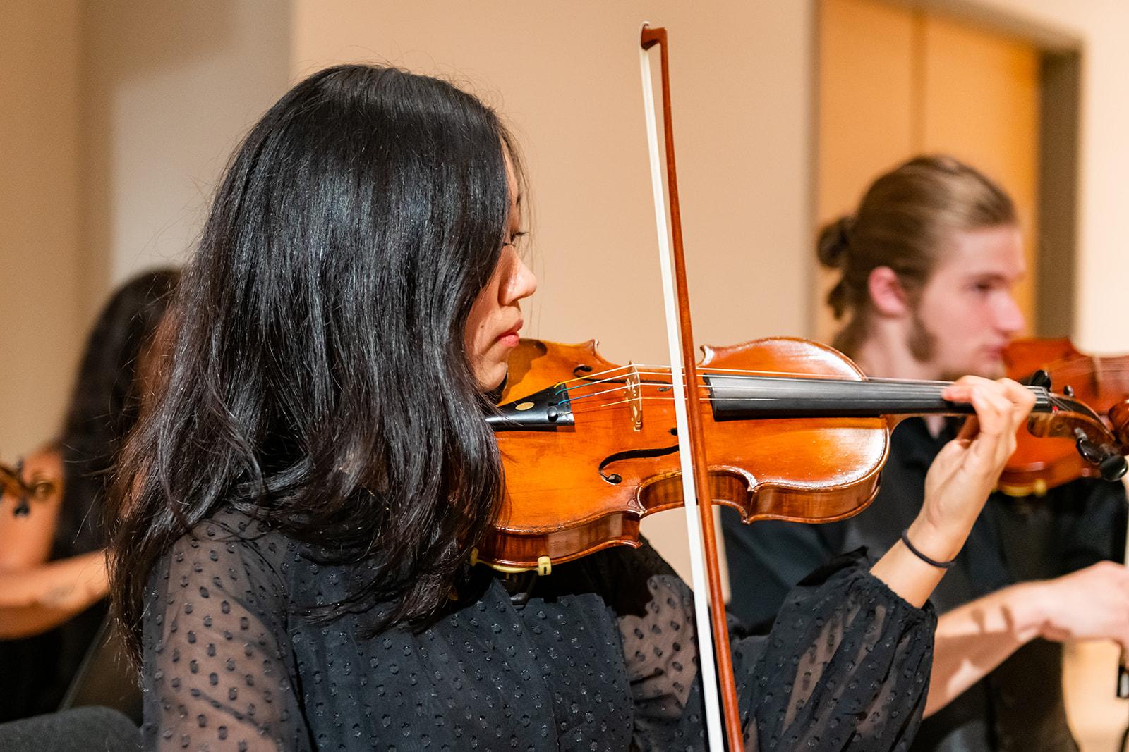 KSU's String Area 2023 convert, where violin players and talented musicians took the stage / 