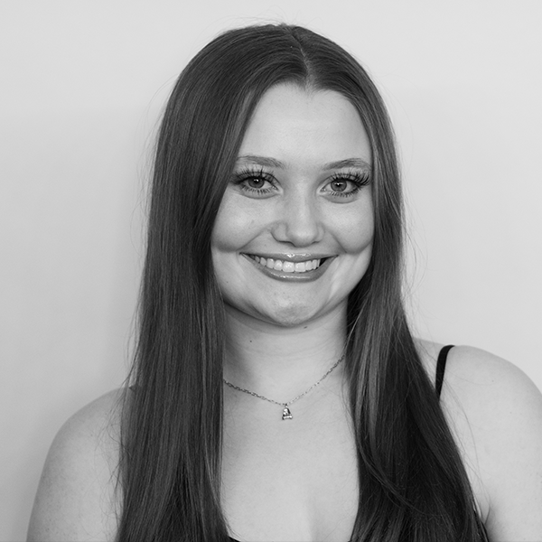 abella sparks headshot