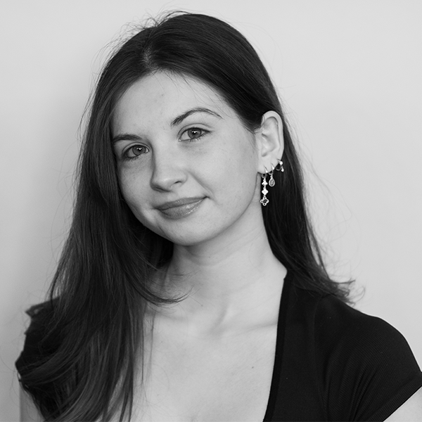 artemis caporoso headshot