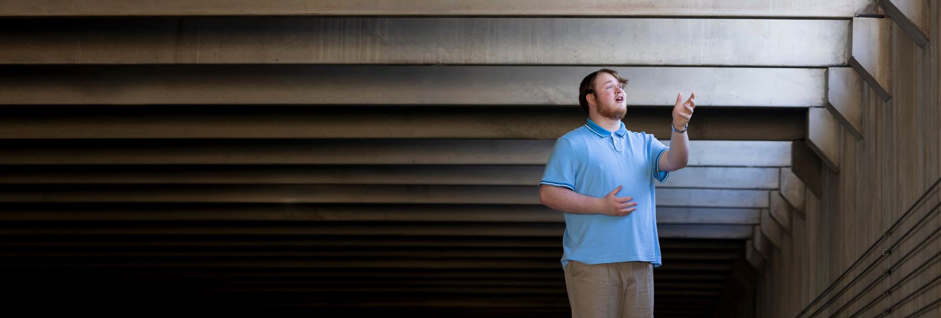 choir_student_singing