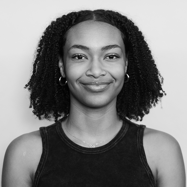 isabella daniel headshot