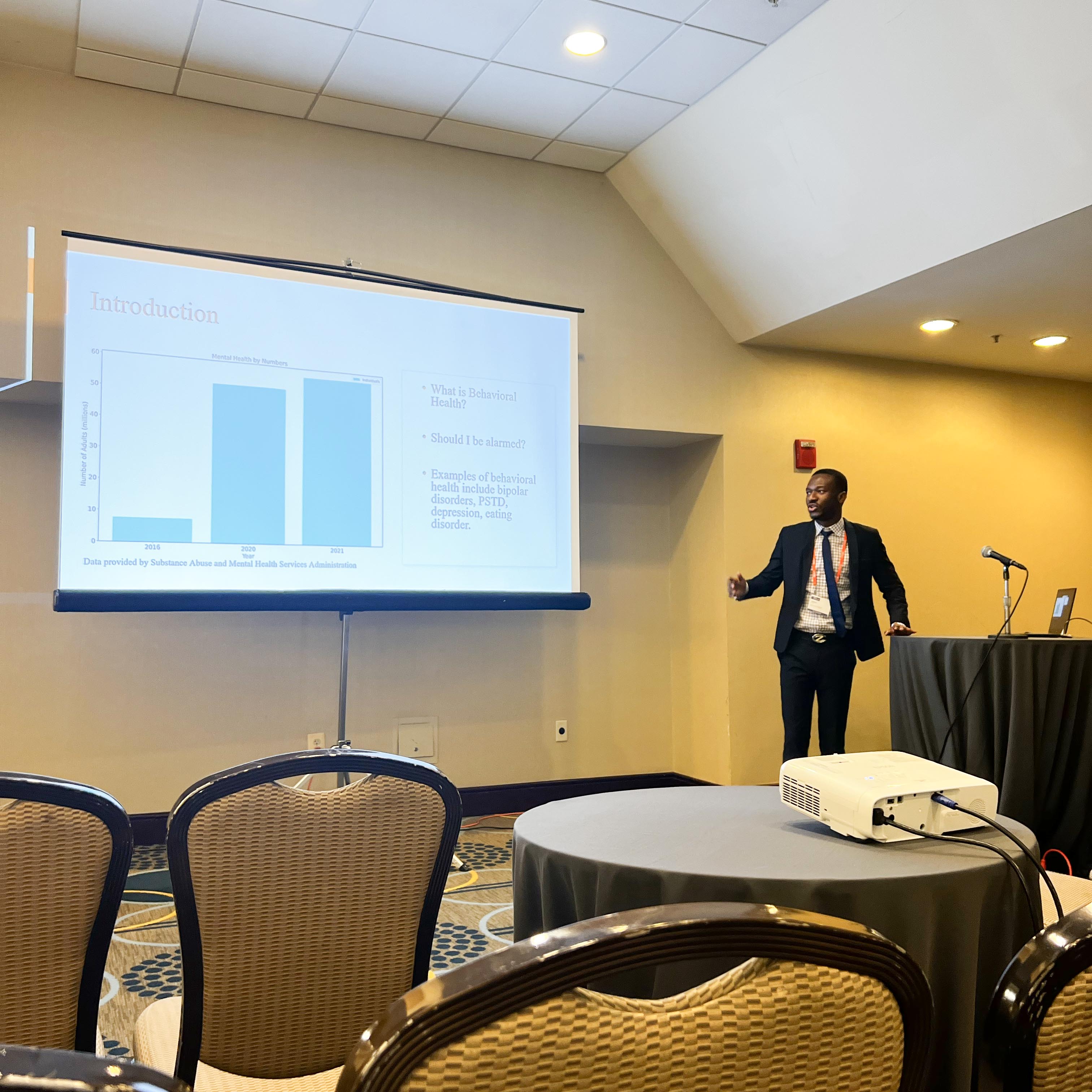  Francis Nweke presenting a research paper at ACMSE 2024