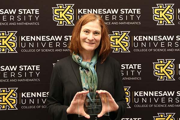 Laura Fortenberry - Distinguished Staff Award  / Laura Fortenberry - 2022-2023 College of Science and Mathematics Distinguished Staff Award 