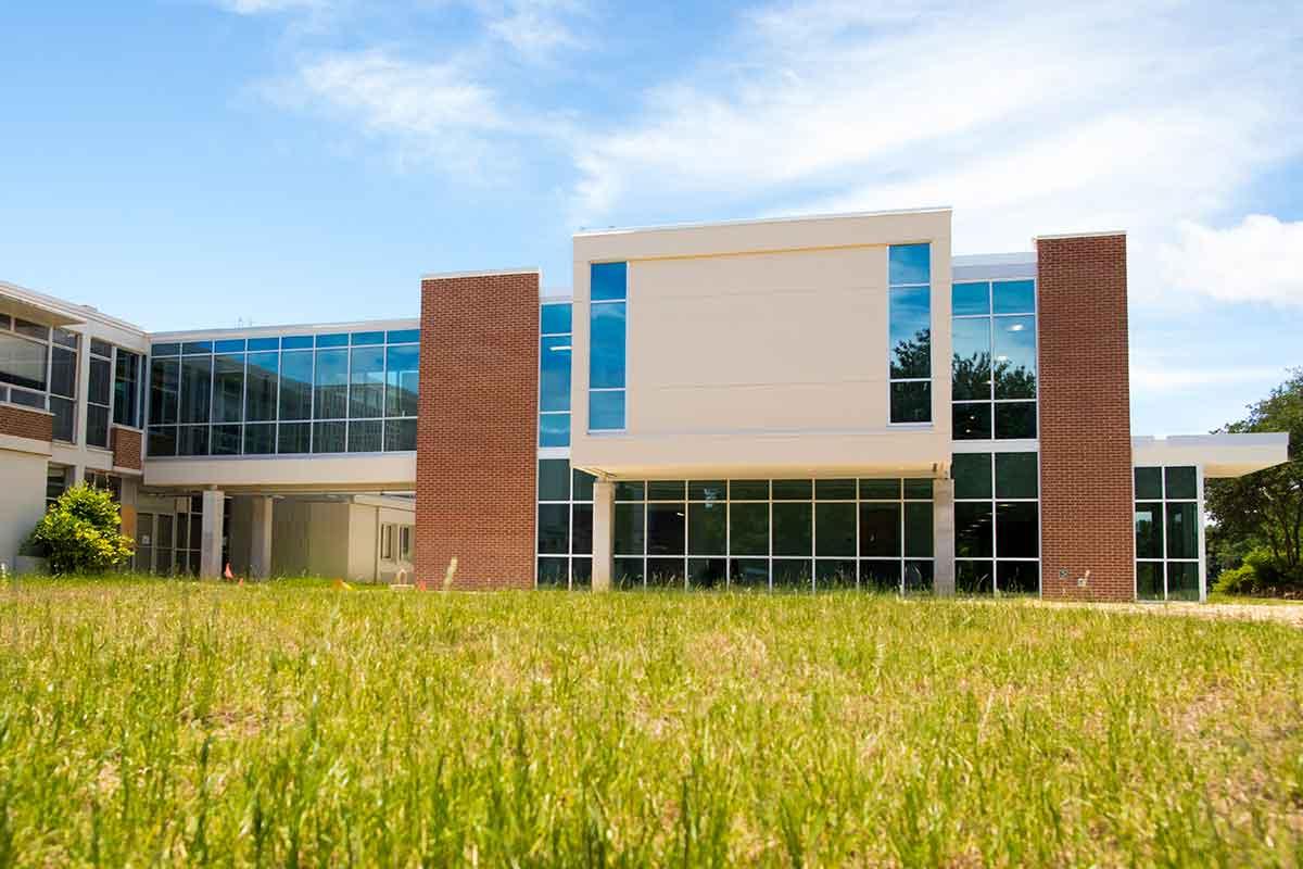 building at Kennesaw State University, Marietta campus. / building at Kennesaw State University, Marietta campus.