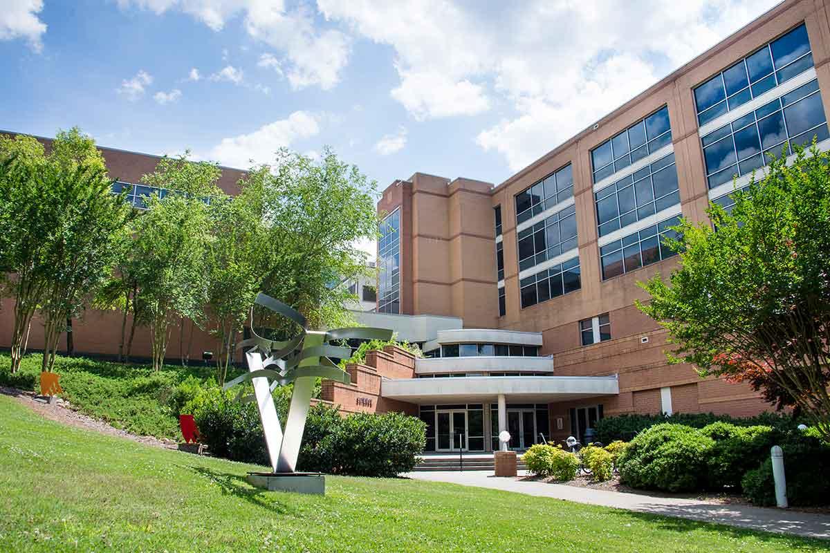 Science Building at Kennesaw State University on the Kennesaw campus. / Science Building at Kennesaw State University on the Kennesaw campus.
