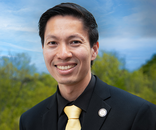 Michael Chen, Associate Dean of Student Success and Engagement at KSU
