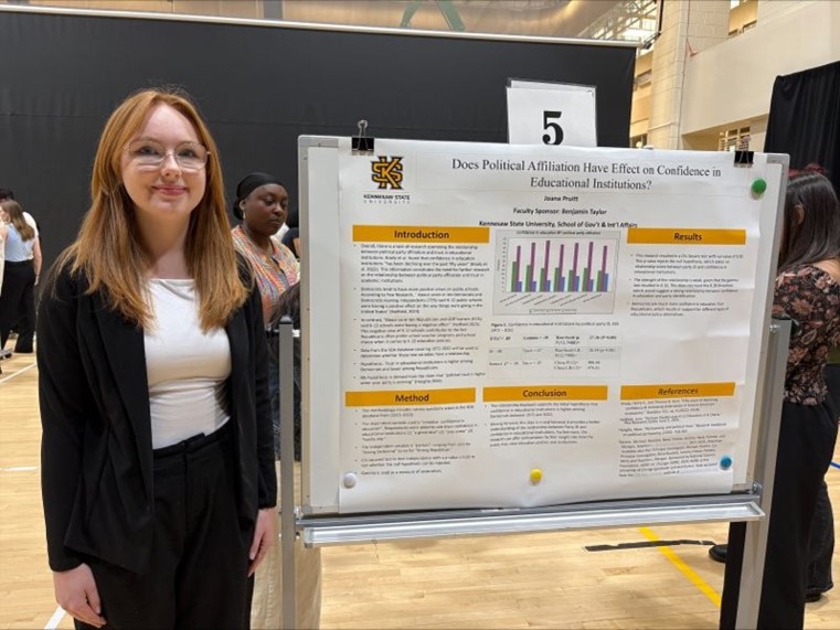 Joana Pruitt Presenting at the Symposium of Student Scholars