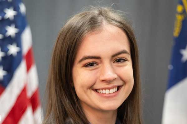 Cambria Ney Wins 2025 Outstanding Senior for Political Science Award