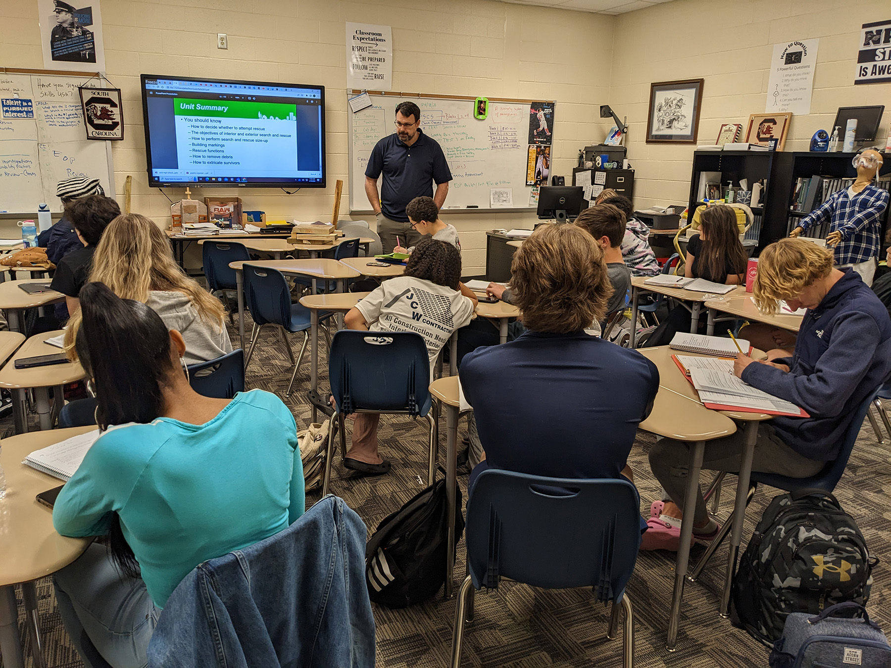 N. Paulding HS welcomed Dr. Crowder to Dr. Linn Pitts Criminal Investigations class