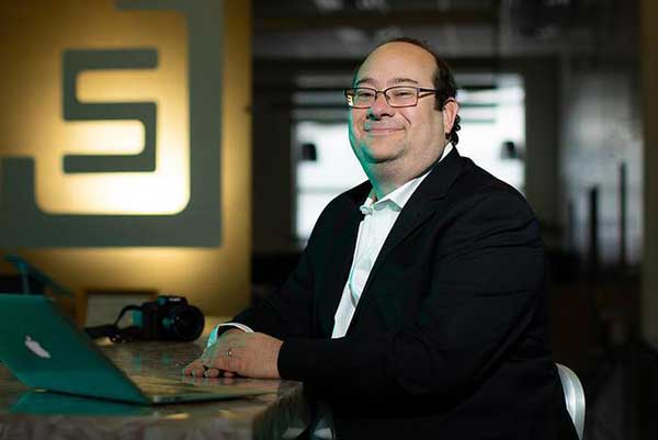 journalist in the center for sustainable journalism