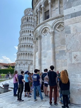 KSU students in Italy, field trip to Pisa.