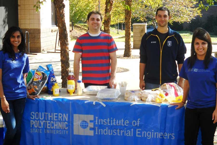 Students promoting Institute of Industrial Engineers  / Students promoting Institute of Industrial Engineers 