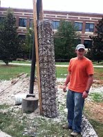 Triangular rubble column subjected to sag test