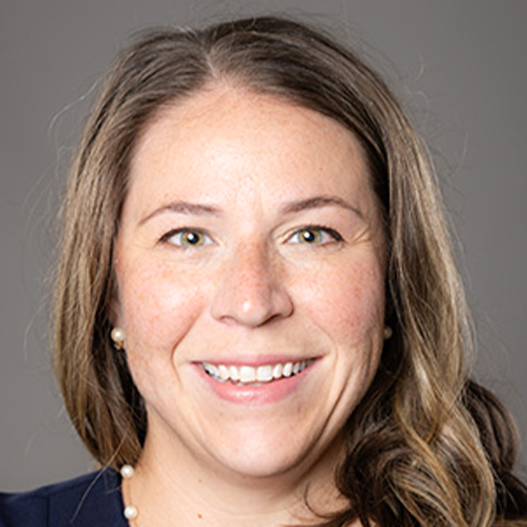 Jennifer Quam headshot