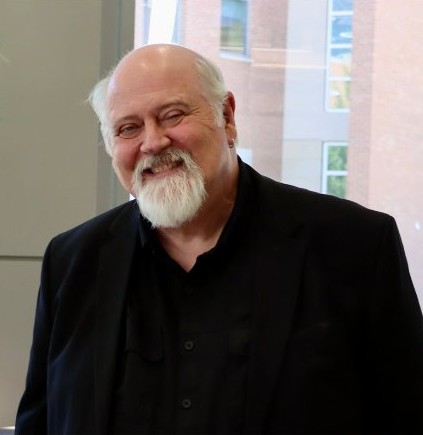 hskott-myhre headshot