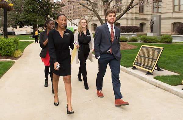 students outside the georgia capitol