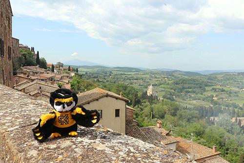 Scrappy in Italy / Scrappy in Italy