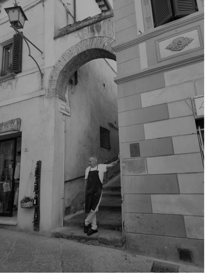 Category: People - Third Place  / Category: People - Third Place "Uomo" Ana Torres Italy 