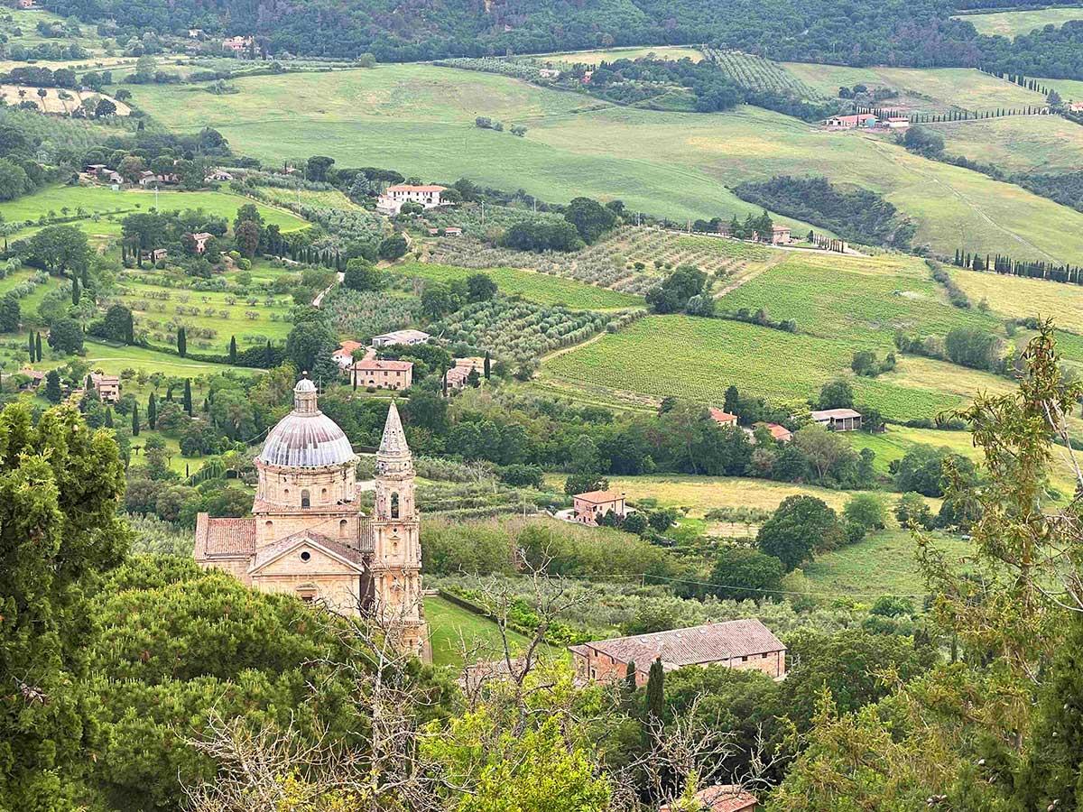 Montepulciano, Italy  / Montepulciano, Italy 
