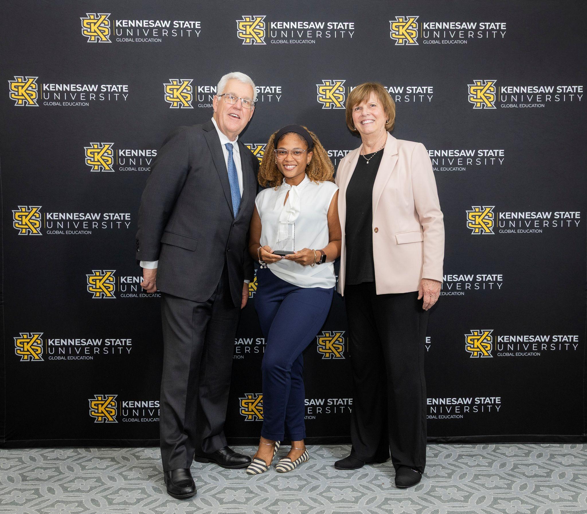 International Achievement Awards and Scholarship Ceremony 2026 / Student award winner with their donor.