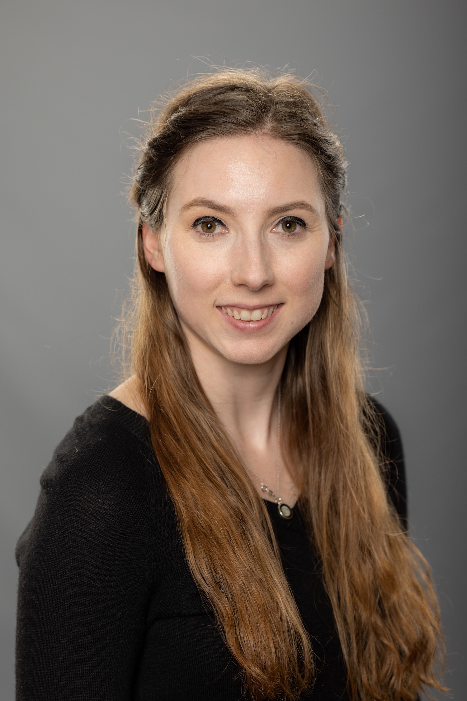 courtney monkus headshot