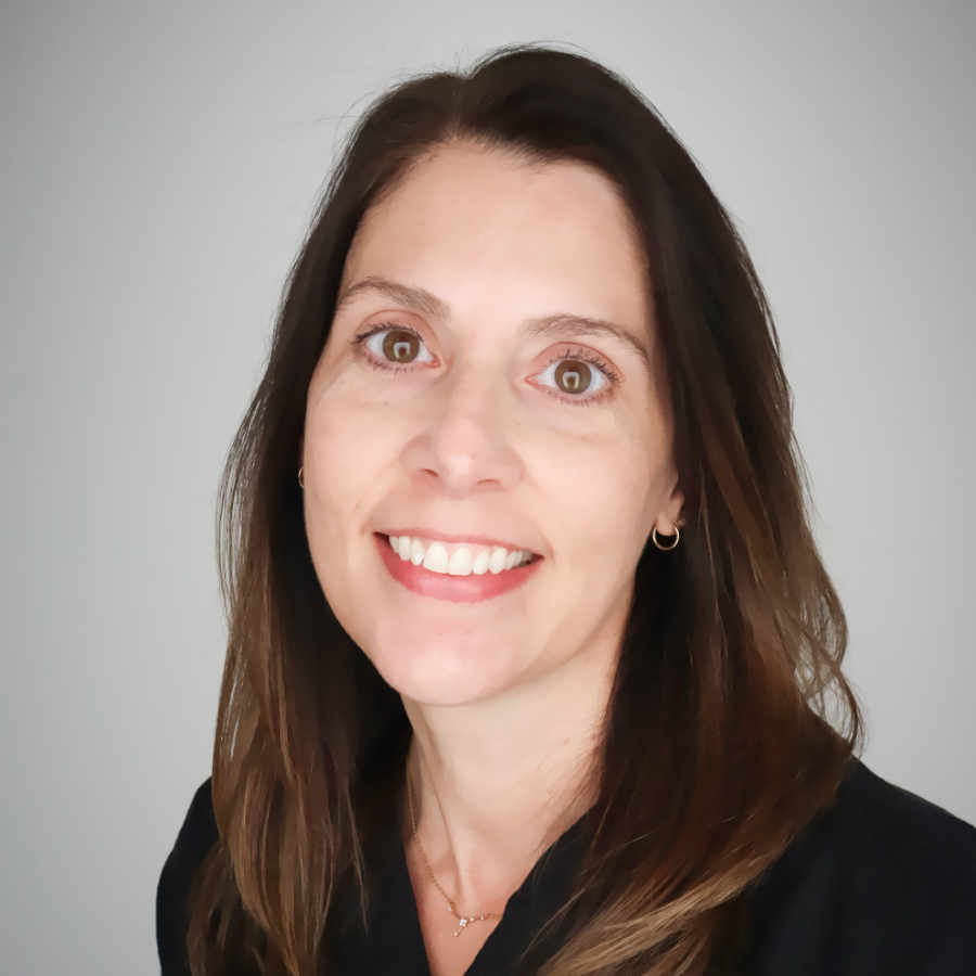 Annie Bresler headshot