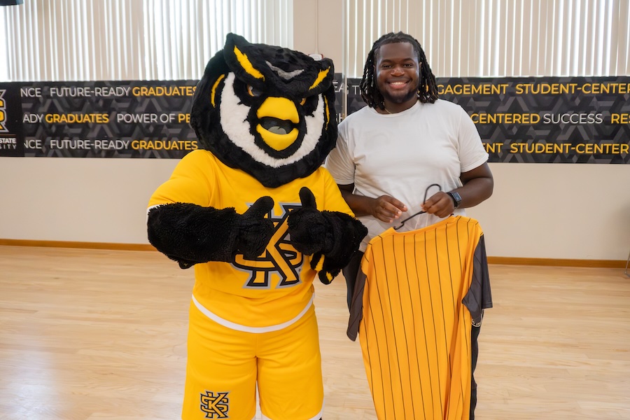 jalen gulley with scrappy