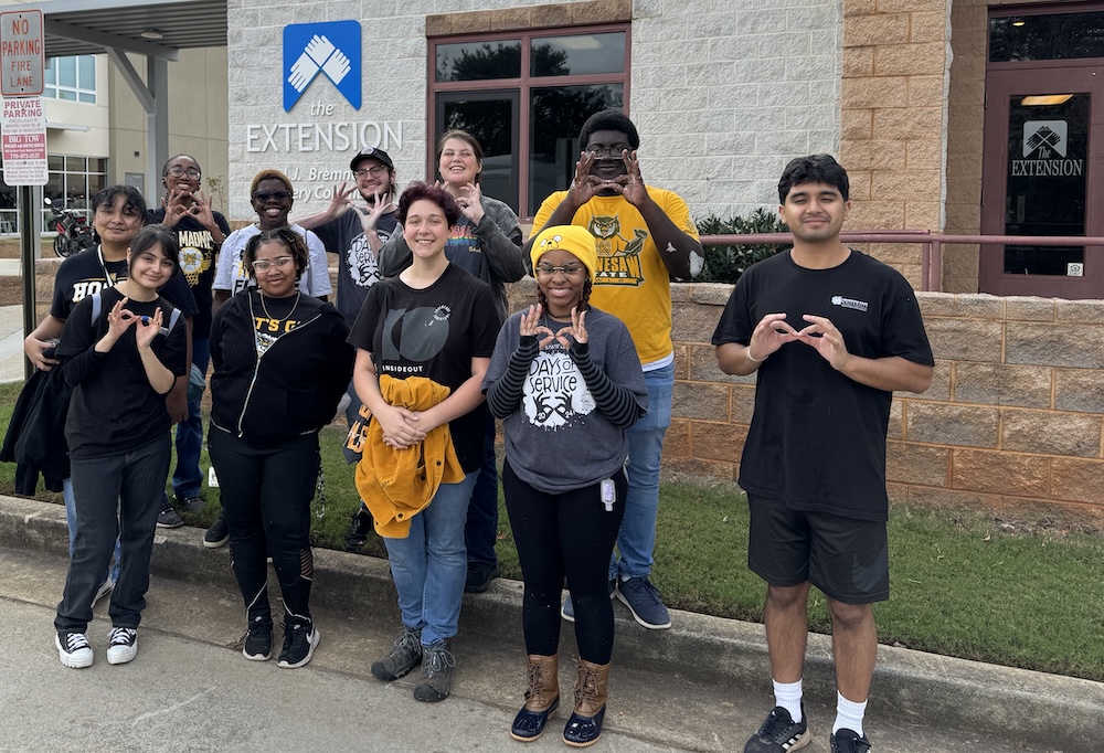 students volunteering in the community