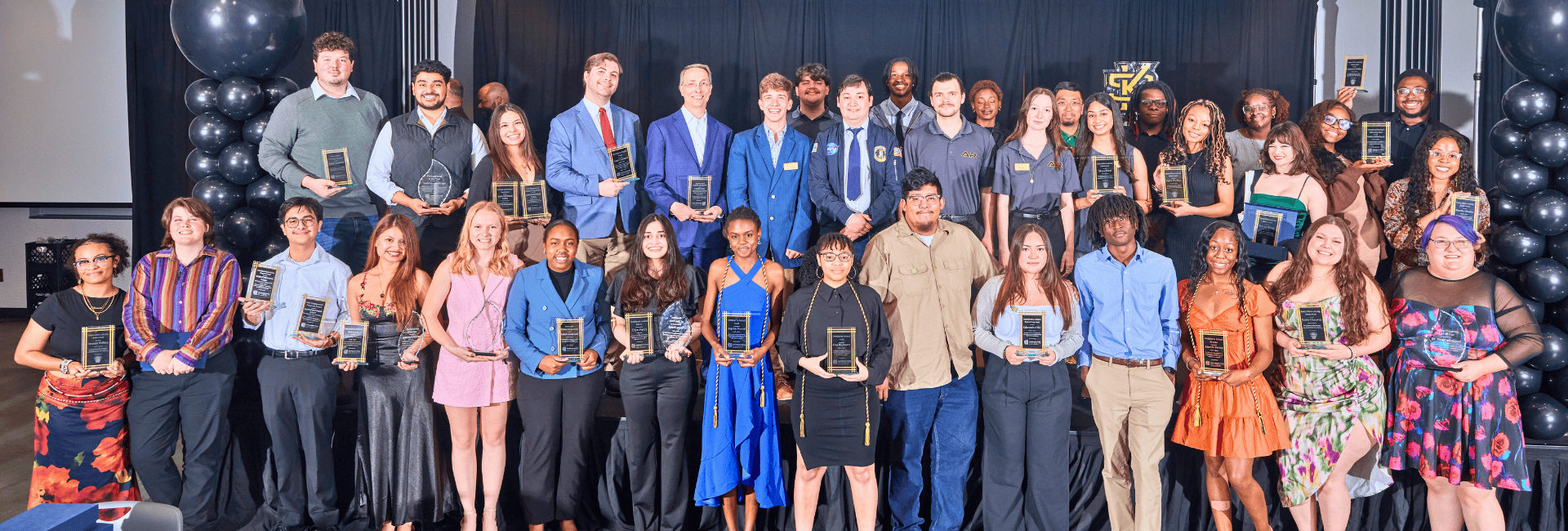 2025 student leadership award winners