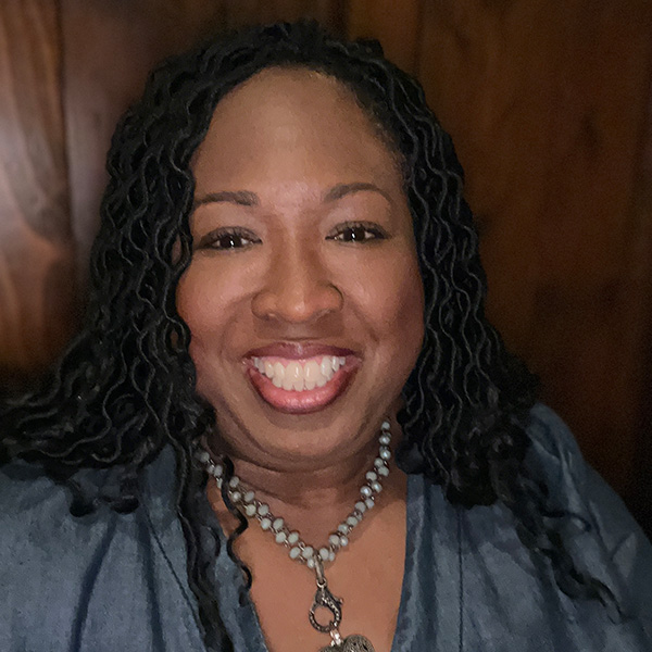 Nicole Phillips Headshot