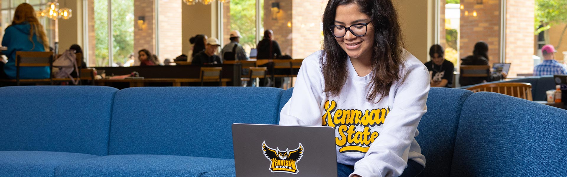 ksu student using their laptop to study.