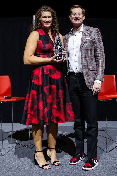 jessie graiser getting inducted into the Univ of cincinnati athletc hall of fame