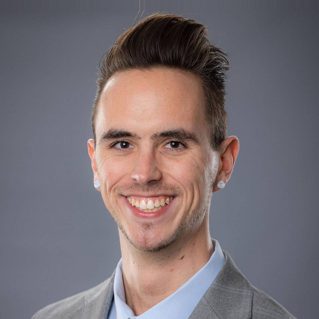 Blake Schneider headshot