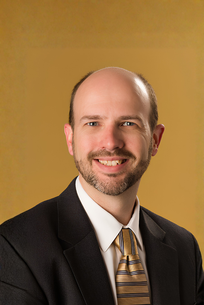 Professional Headshot of Zack Kerns