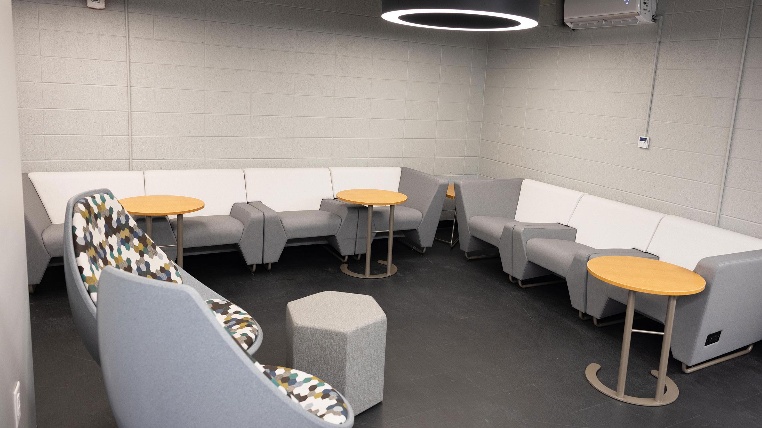 Lounge area  / Lounge area 