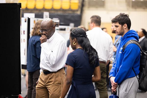 2022 Fall Symposium of Student Scholars  / Students and Attendees of the 2022 Fall Symposium of Student Scholars.