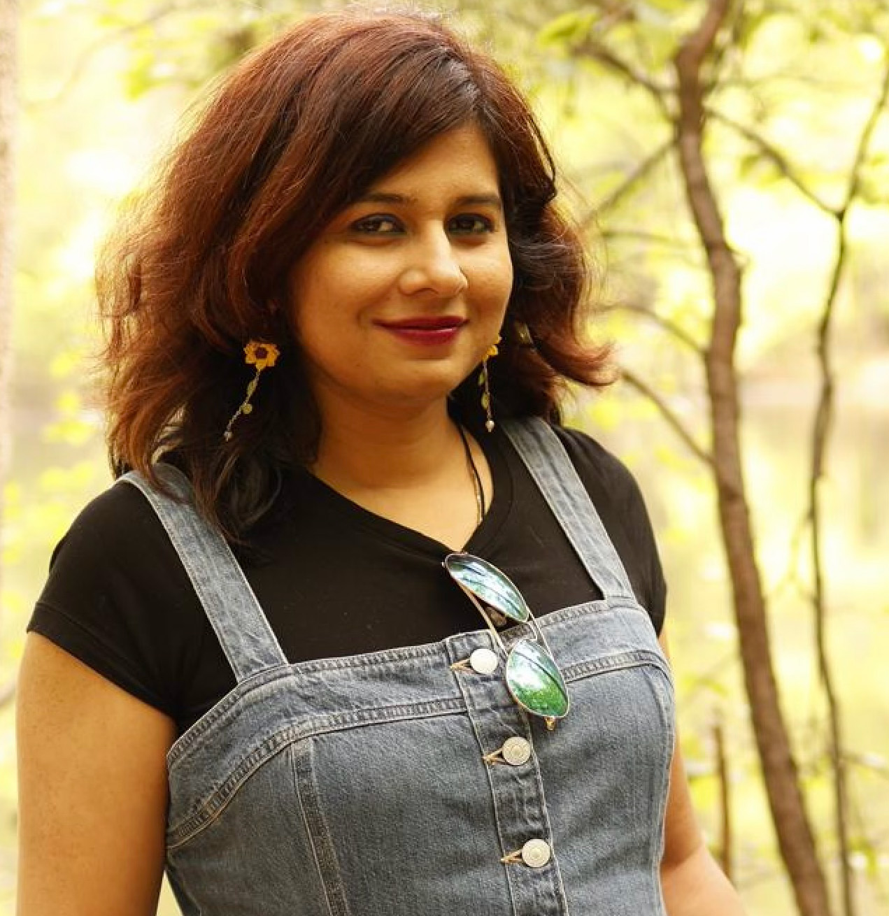 headshot of debalina maitra