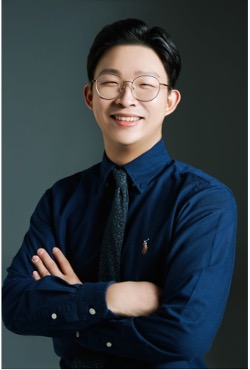 headshot of soomok lee